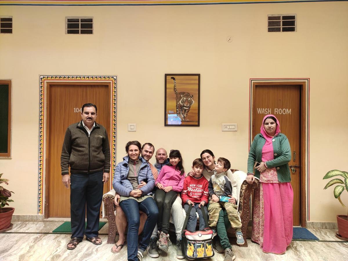 Hotel Tiger Haveli ซาวาย มาโดปูร์ ภายนอก รูปภาพ