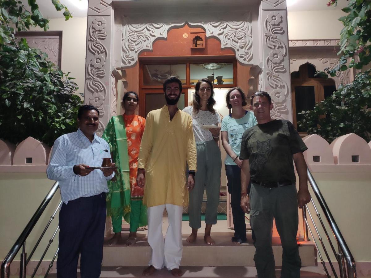 Hotel Tiger Haveli ซาวาย มาโดปูร์ ภายนอก รูปภาพ