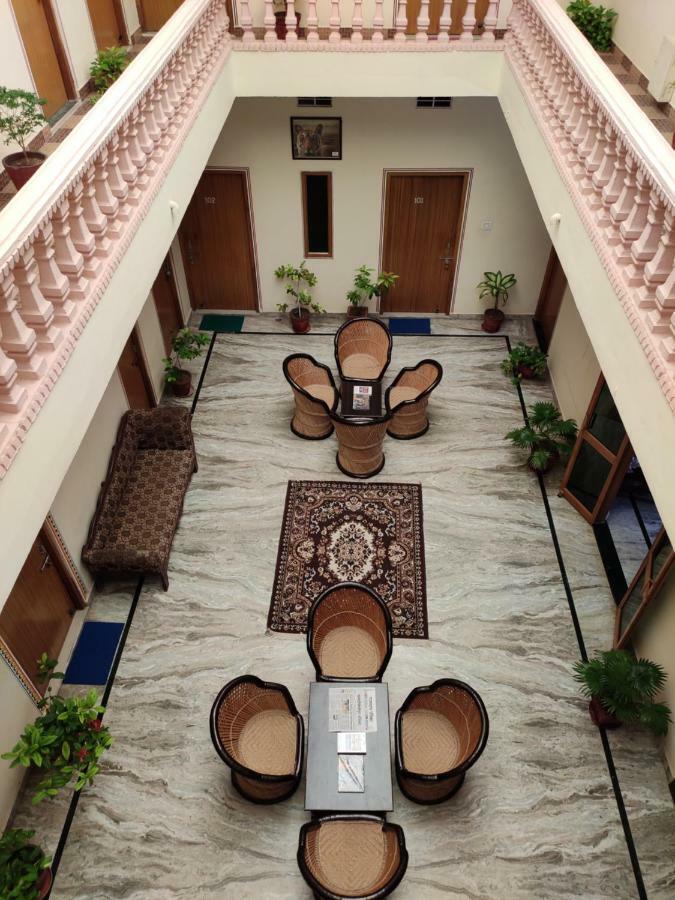 Hotel Tiger Haveli ซาวาย มาโดปูร์ ภายนอก รูปภาพ