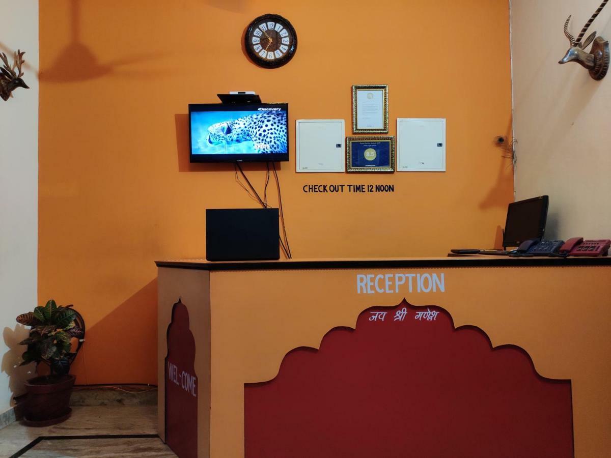 Hotel Tiger Haveli ซาวาย มาโดปูร์ ภายนอก รูปภาพ